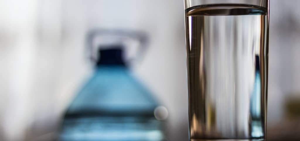 difference between hydrogen water and alkaline water